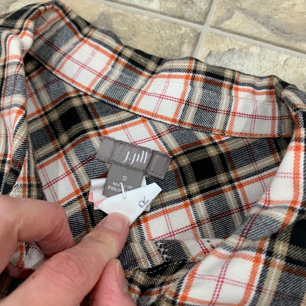 J. Jill Button Down - image 4